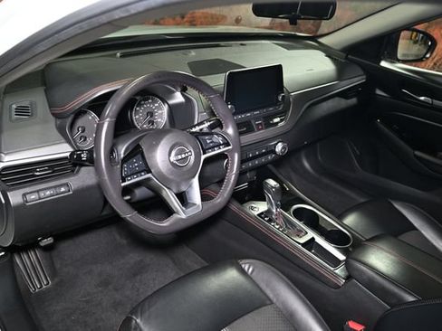 Used 2024 Nissan Altima 2.5 SR FWD image 20