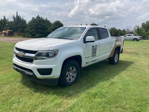 Used 2020 Chevrolet Colorado W/T w/ WT Convenience Package RWD image 8