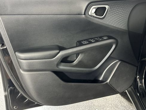 Used 2020 Kia Soul EX FWD image 29