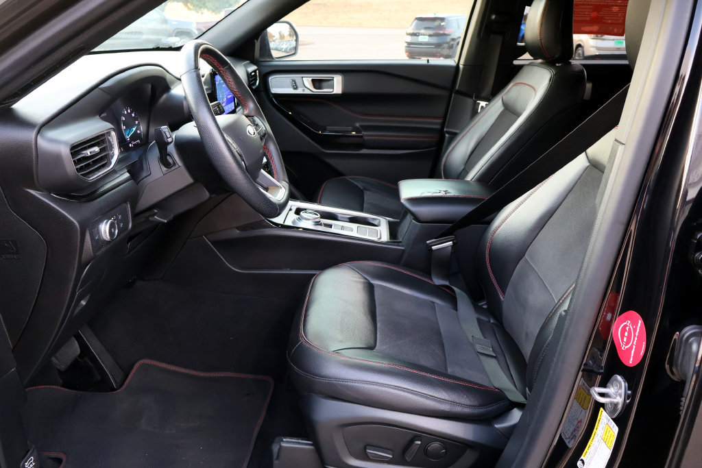 Used 2022 Ford Explorer ST-Line RWD image 19