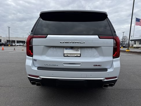 New 2026 GMC Yukon XL Denali w/ Sun & Power Step Package image 9