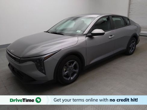 Used 2025 Kia K4 FWD image 1