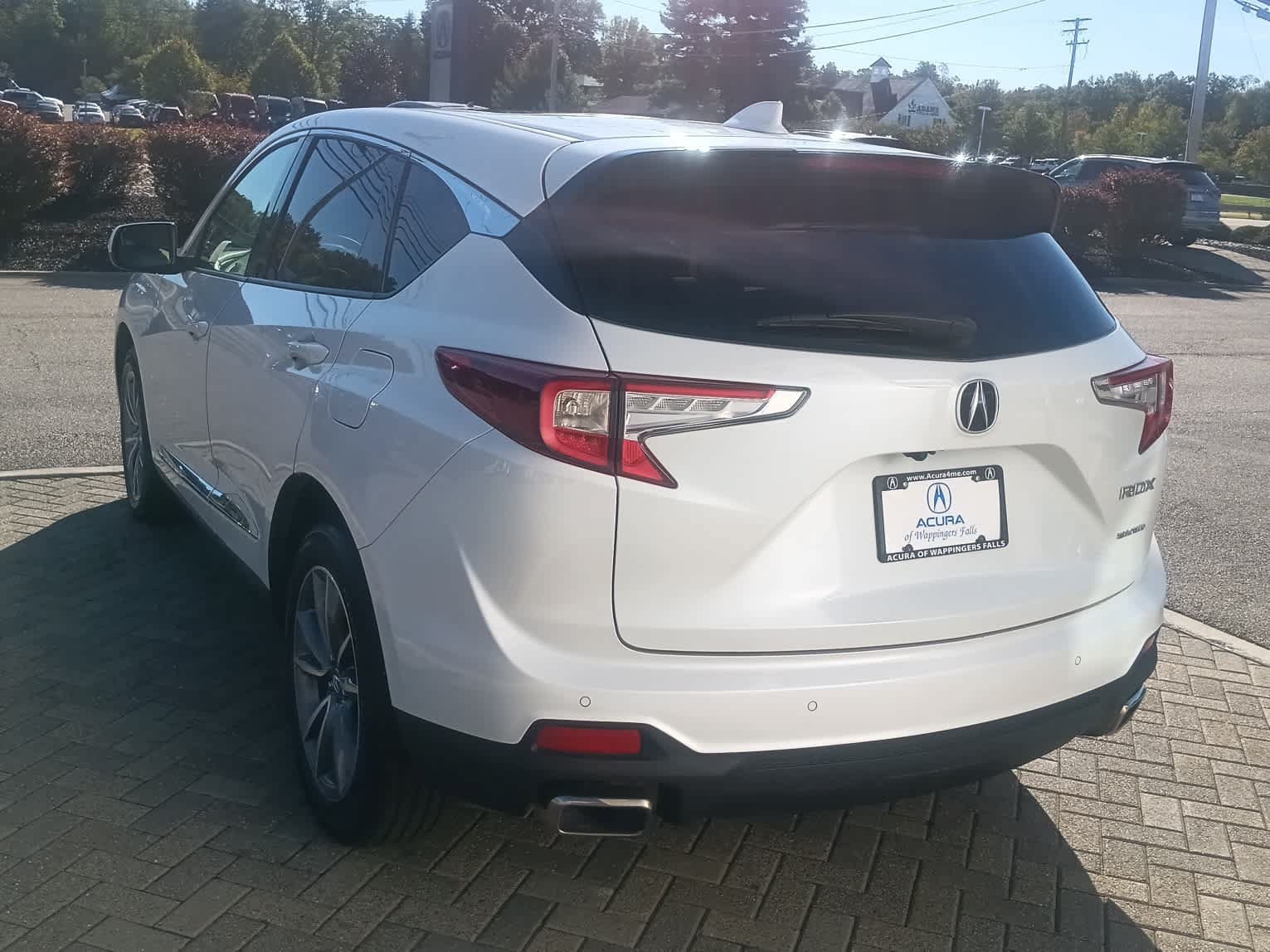 Used 2024 Acura RDX w/ Technology Package AWD/4WD image 3