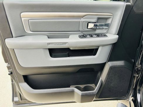 Used 2019 RAM 1500 Classic Warlock image 8