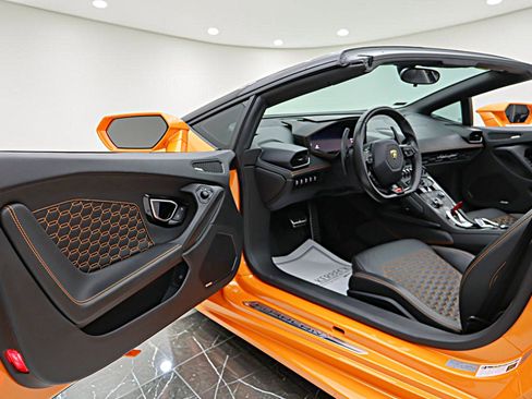 Used 2017 Lamborghini Huracan LP 610-4 AWD/4WD image 49