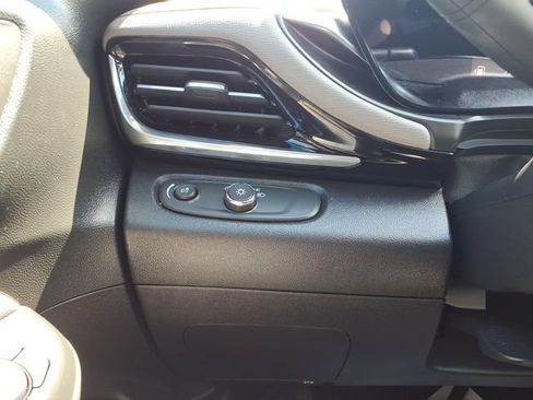 Used 2024 Buick Envista Avenir FWD image 14