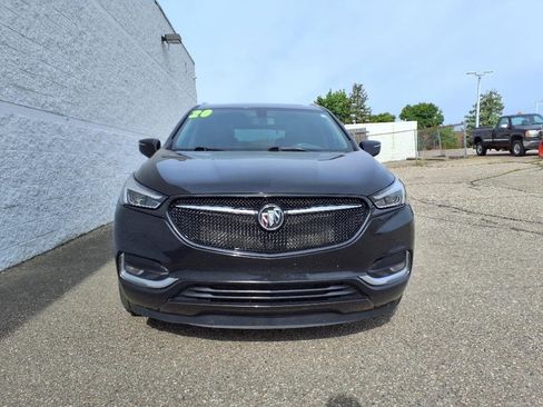 Used 2020 Buick Enclave Essence w/ Sport Touring Edition image 2