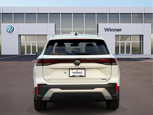 New 2026 Volkswagen Tiguan SE AWD/4WD image 4