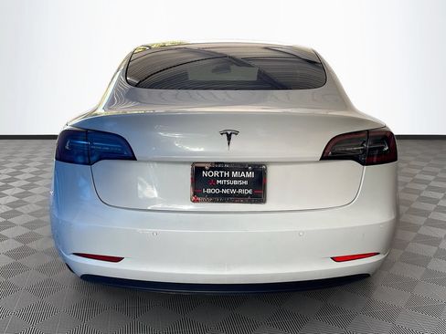 Used 2021 Tesla Model 3 Standard Range Plus RWD image 6