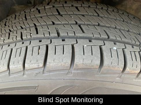 Used 2022 Toyota RAV4 XLE w/ Convenience Package image 11