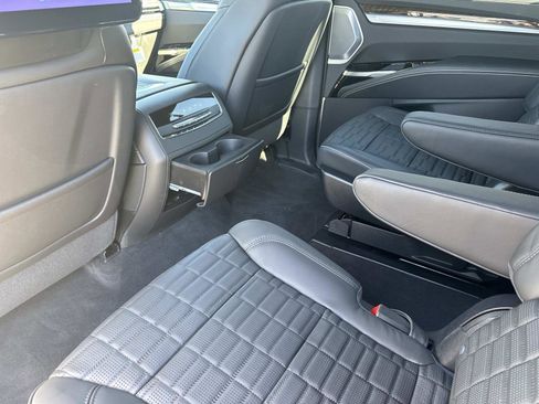 New 2025 Cadillac Escalade Sport Platinum w/ LPO, Floor Liner Package image 14