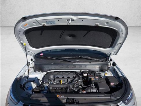 New 2026 Hyundai Venue SEL image 19