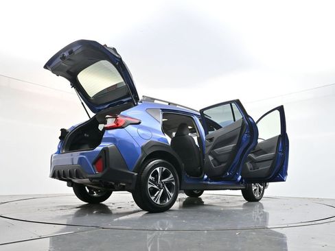 Certified 2025 Subaru Crosstrek 2.0i Premium image 39