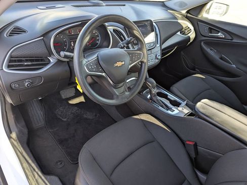 Used 2023 Chevrolet Malibu LT FWD image 24