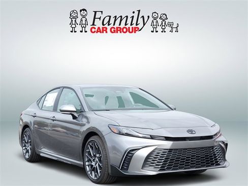 New 2026 Toyota Camry SE image 2