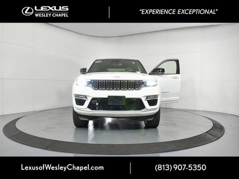 Used 2025 Jeep Grand Cherokee Summit image 40