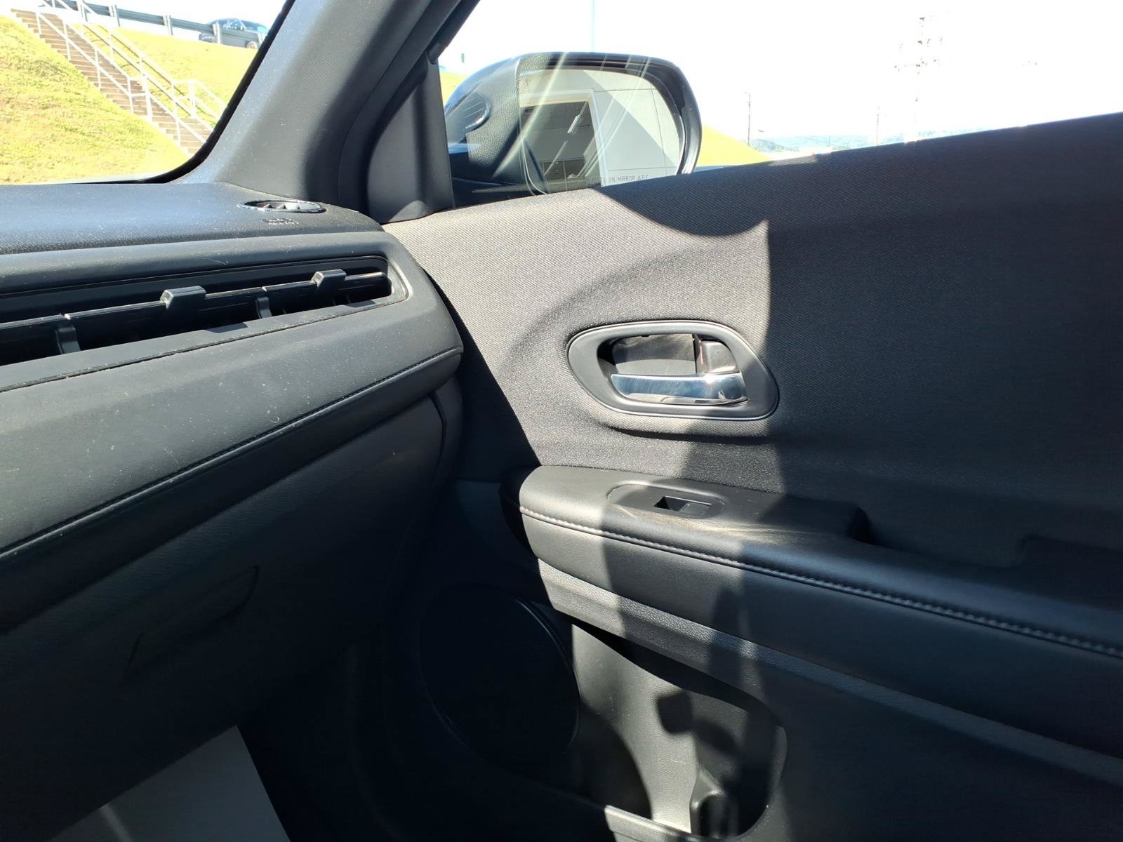 Certified 2022 Honda HR-V Sport image 32