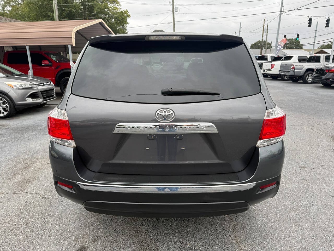 Used 2013 Toyota Highlander FWD image 4