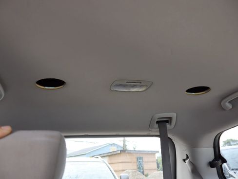 Used 2009 Kia Sedona LX w/ PWR Pkg image 34