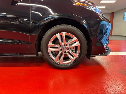 Certified 2024 Toyota Sienna XLE w/ XLE Plus Package AWD/4WD image 30