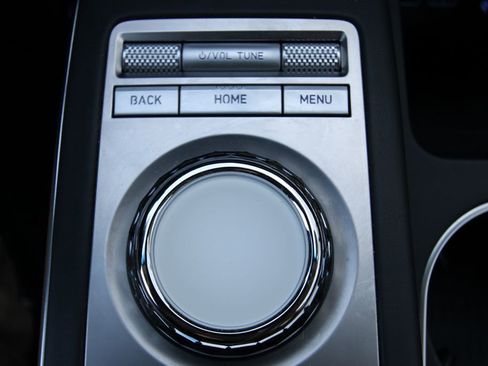 Used 2024 Genesis GV70 2.5T w/ Advanced Package AWD/4WD image 28
