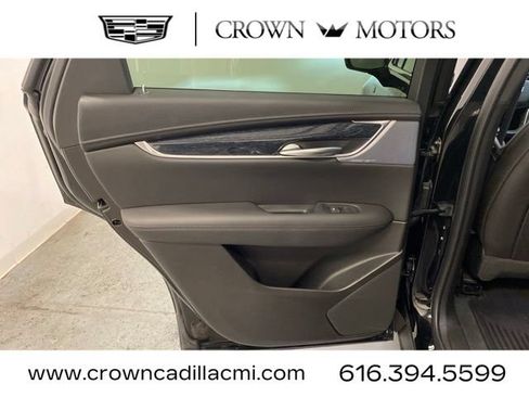 Certified 2023 Cadillac XT5 Premium Luxury w/ Technology Package AWD/4WD image 21