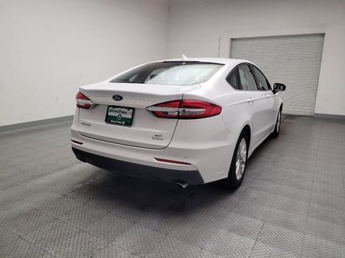 Used 2019 Ford Fusion SE image 7