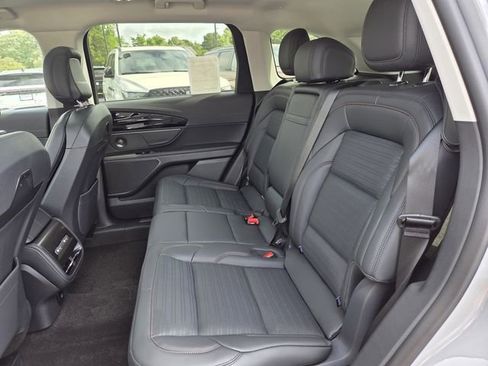New 2026 Lincoln Nautilus Reserve w/ Jet Appearance Package AWD/4WD image 15