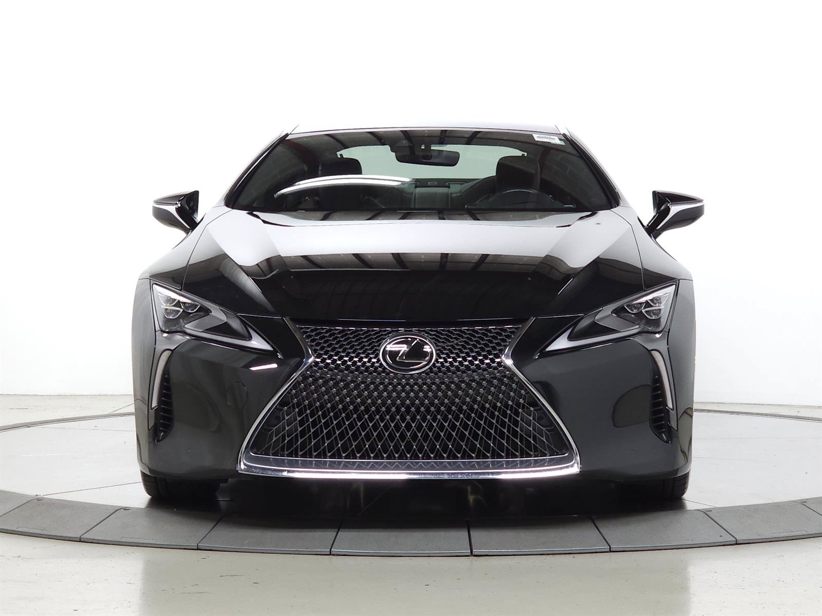 Used 2018 Lexus LC 500 Coupe w/ Touring Package RWD image 2