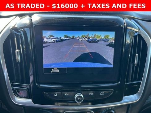 Used 2020 Chevrolet Traverse LT w/ Driver Confidence II Package image 25