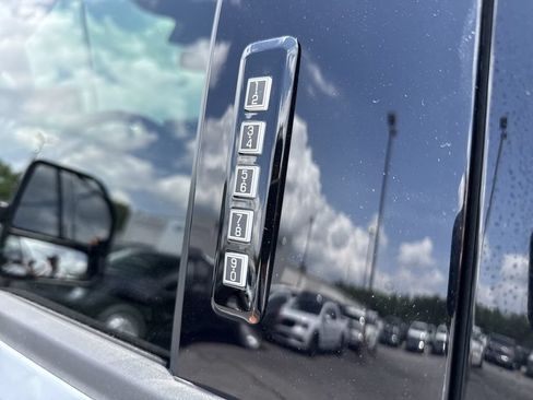Used 2024 Ford F250 Lariat w/ Lariat Ultimate Package AWD/4WD image 22
