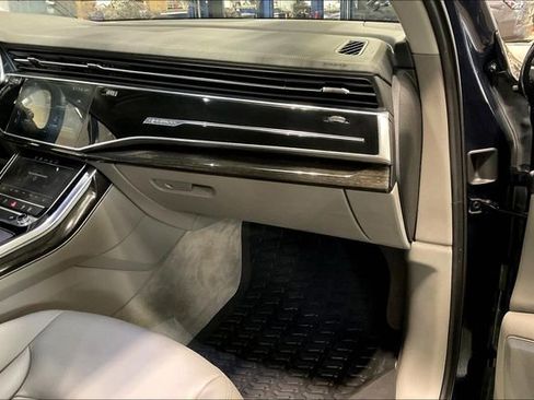 Certified 2023 Audi Q7 2.0T Premium w/ Convenience Package image 16