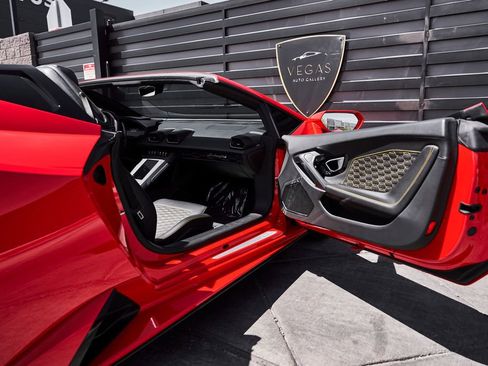 Used 2023 Lamborghini Huracan EVO RWD image 27