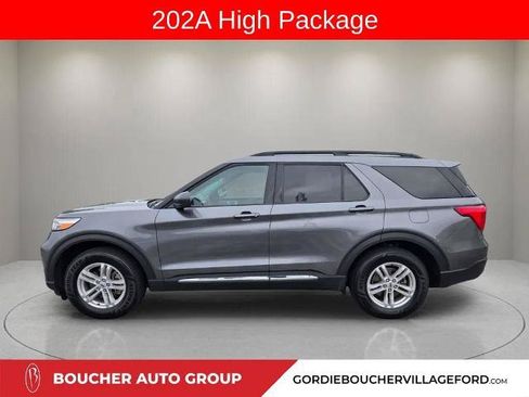 Certified 2024 Ford Explorer XLT w/ Equipment Group 202A AWD/4WD image 4