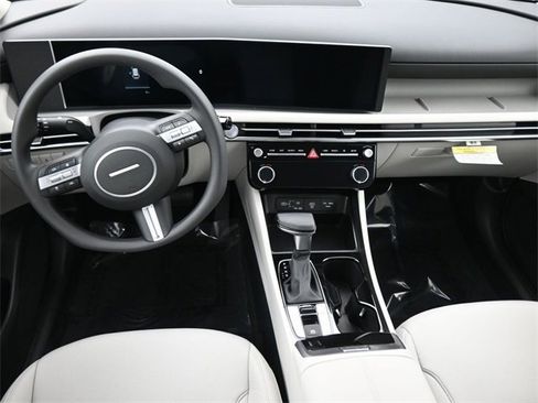 New 2026 Hyundai Tucson SEL image 12