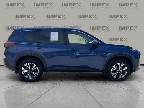 Used 2023 Nissan Rogue SV w/ SV Premium B Package image 6