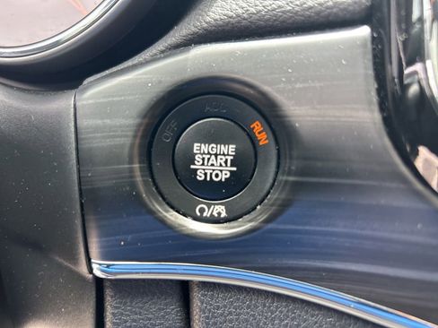 Used 2020 Jeep Grand Cherokee Limited image 42