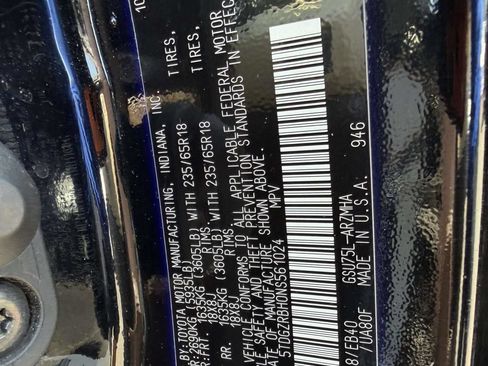 Used 2022 Toyota Highlander XLE AWD/4WD image 30