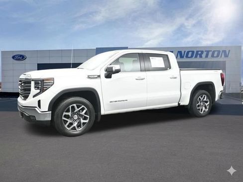 Used 2023 GMC Sierra 1500 SLT w/ SLT Convenience Package AWD/4WD image 7