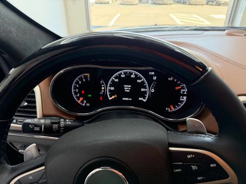 Used 2017 Jeep Grand Cherokee Summit image 10