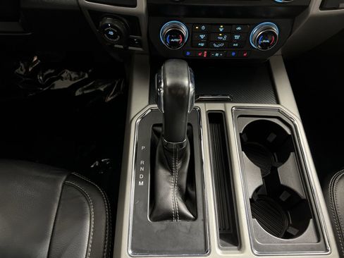 Used 2020 Ford F150 Lariat w/ Equipment Group 502A Luxury image 22