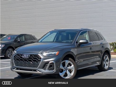 Used 2023 Audi Q5 2.0T Prestige w/ Prestige Package image 1