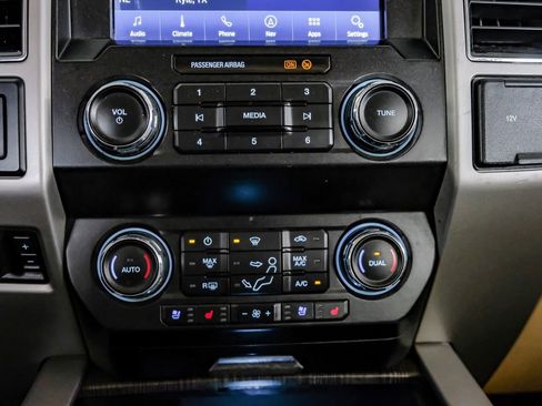 Used 2020 Ford F350 Lariat w/ Lariat Value Package image 26