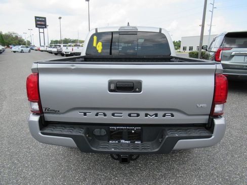Used 2019 Toyota Tacoma TRD Sport RWD image 6