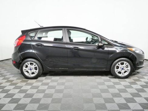 Used 2015 Ford Fiesta SE FWD image 2