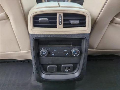 Used 2019 Buick Envision Essence image 20