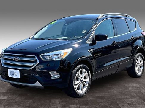 Used 2018 Ford Escape SE w/ Ford Safe & Smart Package AWD/4WD image 24