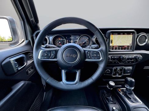 Used 2023 Jeep Wrangler Unlimited Sahara AWD/4WD image 11