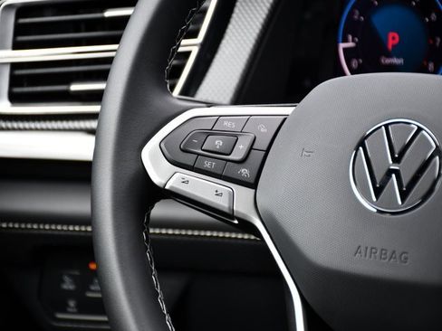 New 2025 Volkswagen Atlas Cross Sport SEL image 28