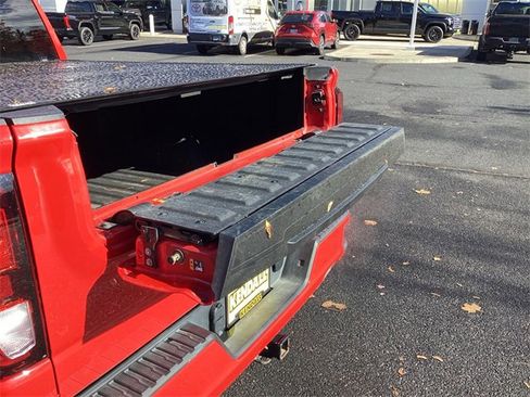 Used 2022 GMC Sierra 1500 Elevation image 28